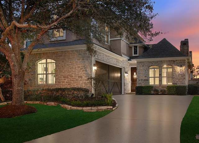 Property at 7 Heathcote Ct, The Woodlands, TX 77380, 3 beds, 3 baths