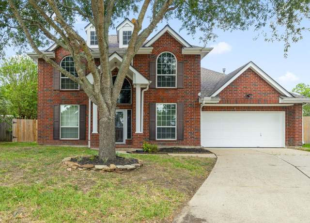 Property at 1505 Hickory Ct, Pearland, TX 77581, 4 beds, 2.5 baths