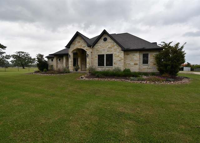 Property at 15451 Highway 35 North, Sweeny, TX 77480, 3 beds, 2.5 baths