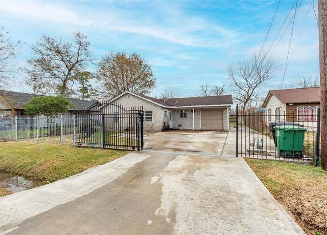 Property at 8106 Flintridge Dr, Houston, TX 77028, 3 beds, 1 bath