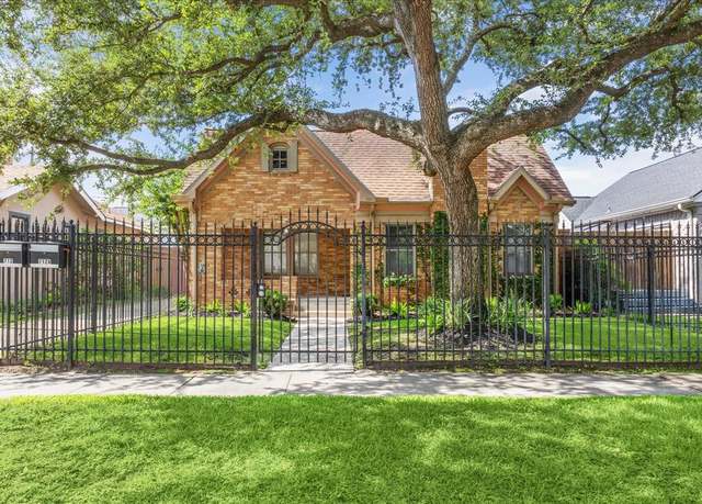 Property at 712 Ridge St, Houston, TX 77009, 2 beds, 2 baths