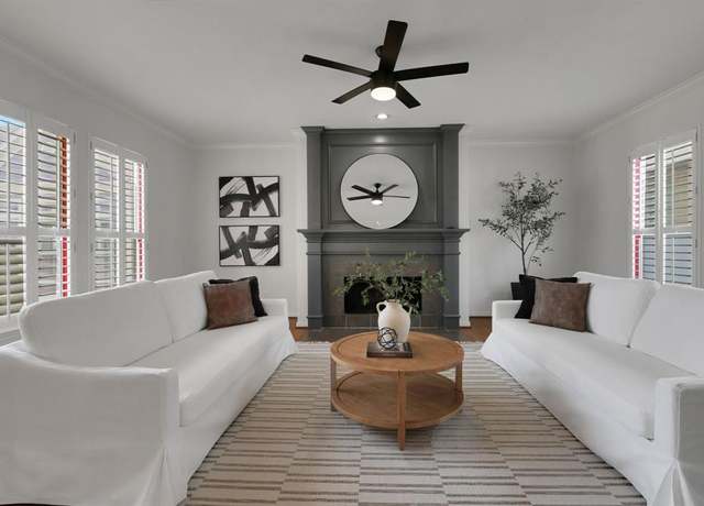 Property at 2416 Charleston St Unit E, Houston, TX 77021, 2 beds, 2.5 baths