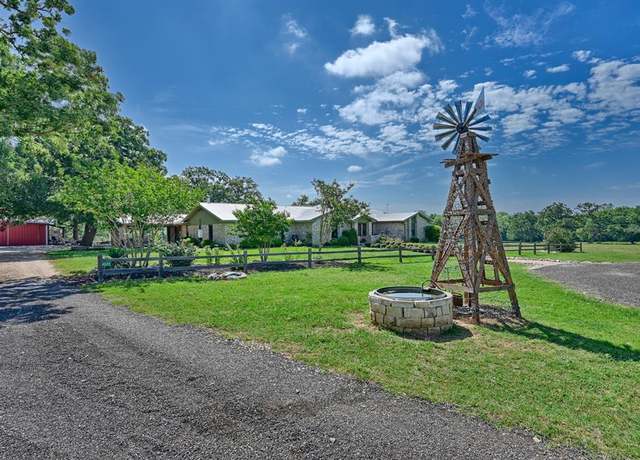 Property at 1045 Private Road 7005, Lexington, TX 78947, 3 beds, 3 baths