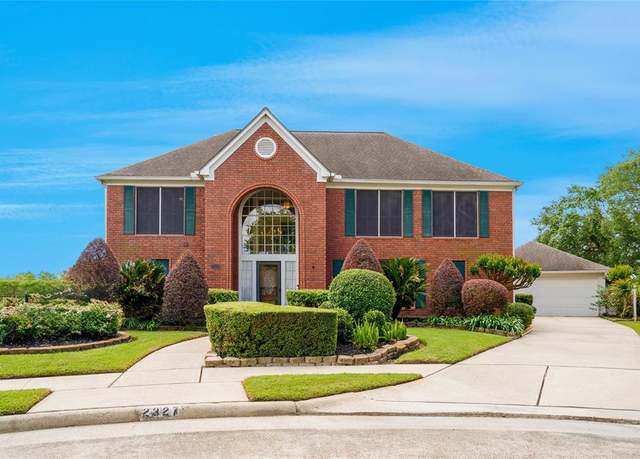 Property at 2327 Merion Dr, League City, TX 77573, 5 beds, 3.5 baths