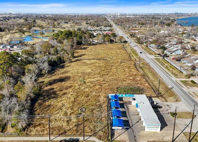 Property at 0 Mccabe Rd, La Porte, TX 77571