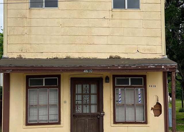 Property at 4610 Market St, Houston, TX 77020, 3 beds, 2 baths