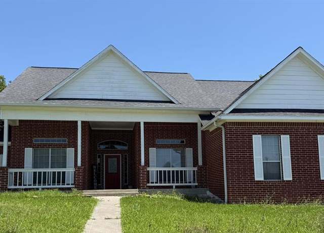 Property at 5437 Edgewater Ct, Willis, TX 77318, 3 beds, 2 baths