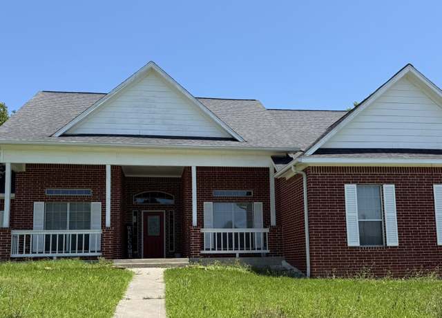 Property at 5437 Edgewater Ct, Willis, TX 77318, 3 beds, 2 baths