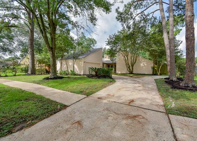 Property at 1010 Rock Canyon Dr, Katy, TX 77450, 4 beds, 2 baths