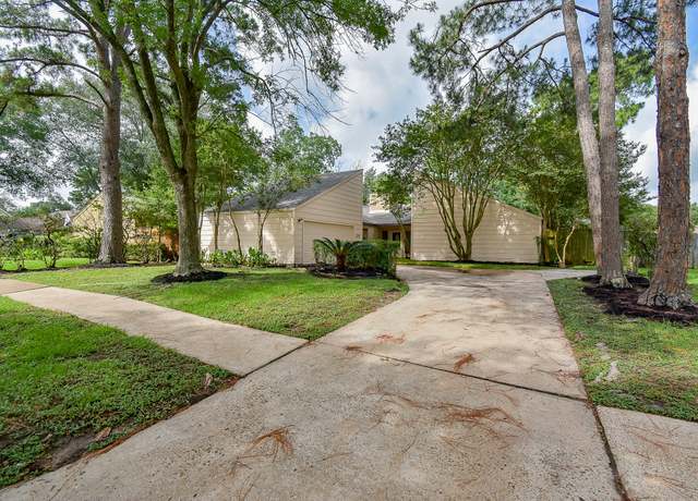 Property at 1010 Rock Canyon Dr, Katy, TX 77450, 4 beds, 2 baths