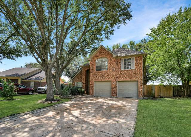 Property at 4211 Hambledon Village Dr, Houston, TX 77014, 4 beds, 2.5 baths