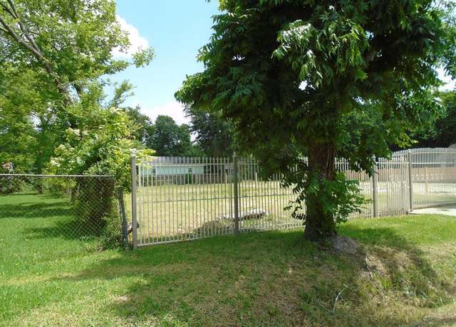 Property at 3911 Dorchester St, Houston, TX 77016