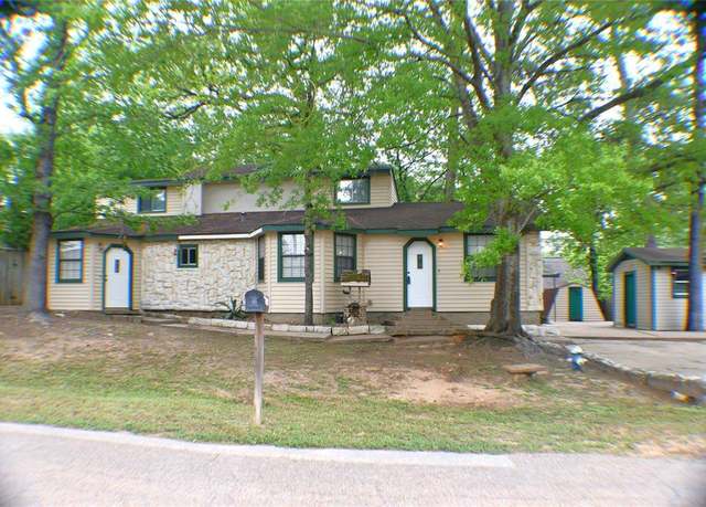 Property at 16350 Eastchase St, Montgomery, TX 77316, 4 beds, 2 baths