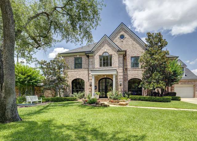 Property at 130 Knipp Rd, Houston, TX 77024, 5 beds, 4.5 baths