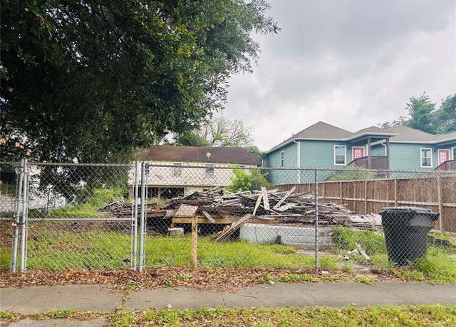 Property at 7820 Canal St, Houston, TX 77012