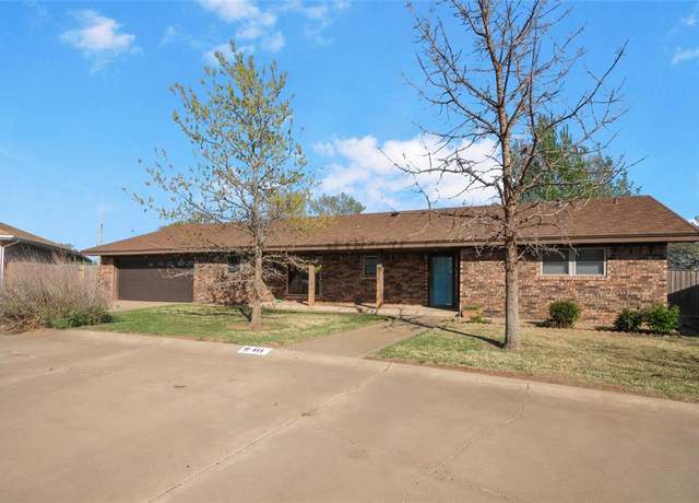 Property at 811 Sherwood Ln, Bovina, TX 79009, 3 beds, 2 baths