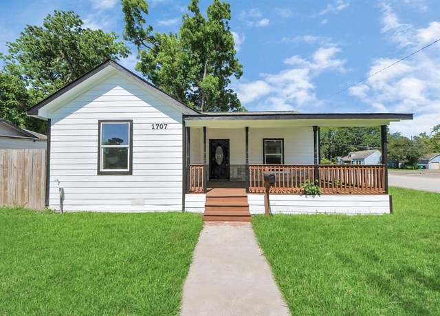 Property at 1707 Wilburn, Baytown, TX 77520, 3 beds, 2 baths
