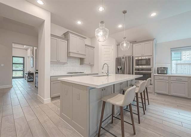 Property at 29042 Hauter Way, Fulshear, TX 77441, 4 beds, 3.5 baths
