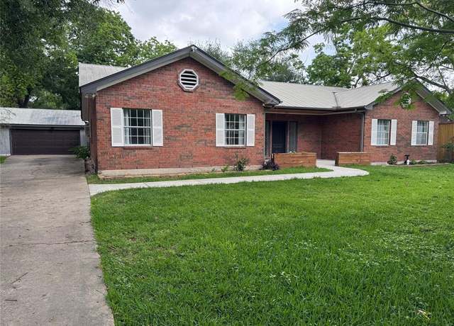 Property at 9010 Carousel Ln, Houston, TX 77080, 3 beds, 2 baths