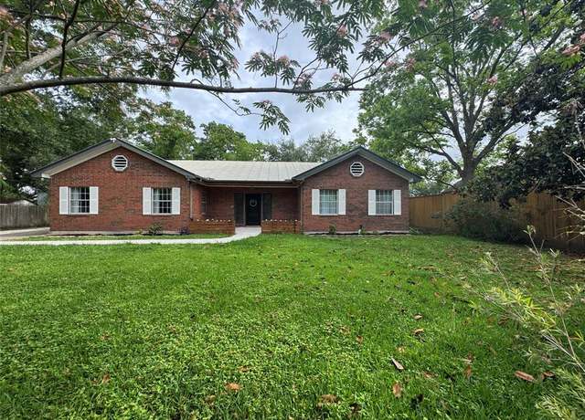 Property at 9010 Carousel Ln, Houston, TX 77080, 3 beds, 2 baths