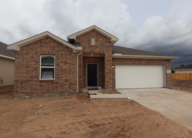 Property at 421 Monarch Trl, Huntsville, TX 77340, 3 beds, 2 baths