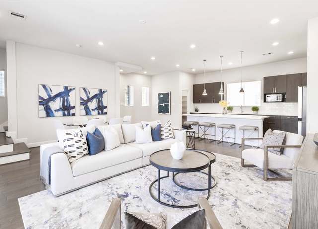 Property at 1507 Elgin St, Houston, TX 77004, 3 beds, 3.5 baths
