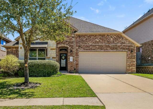 Property at 241 Dove Meadow Dr, Conroe, TX 77384, 3 beds, 2.5 baths