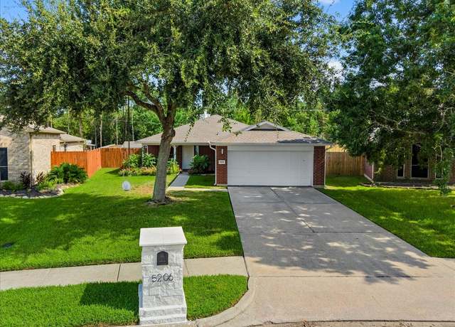 Property at 5206 Chasewood Dr, Bacliff, TX 77518, 3 beds, 2 baths
