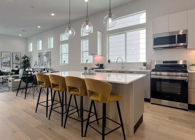 Property at 303 Marcella St Unit I, Houston, TX 77091, 3 beds, 3.5 baths
