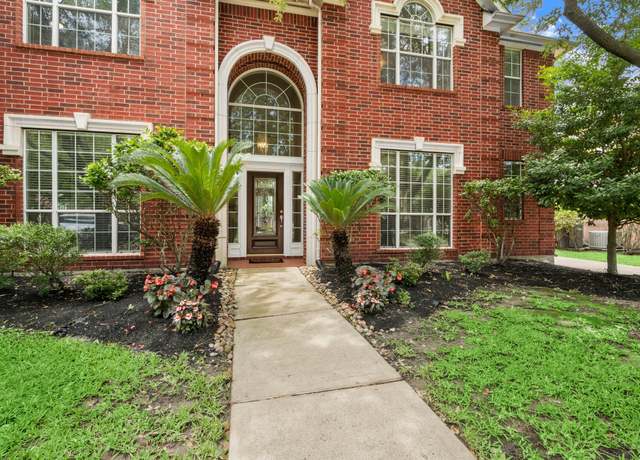 Property at 9607 Woodcliff Lake Dr, Spring, TX 77379, 4 beds, 3.5 baths