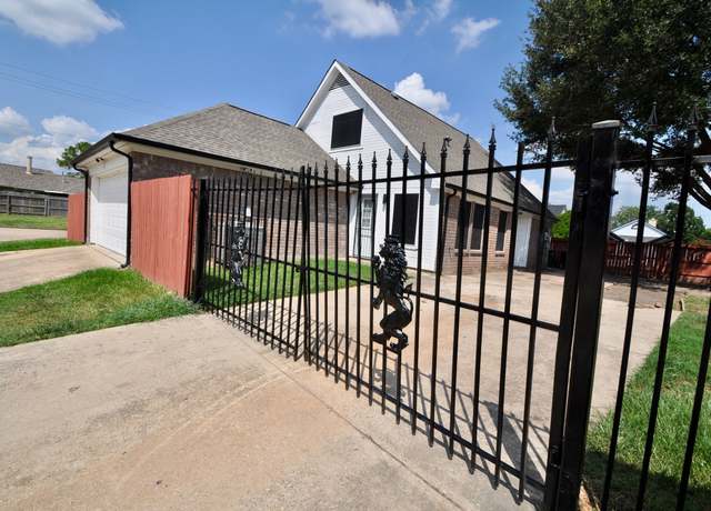 Property at 16402 Gold Ridge Ln, Houston, TX 77053, 3 beds, 2 baths