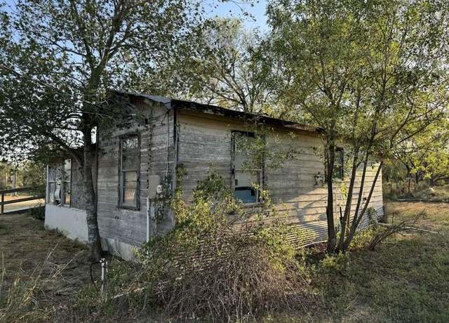Property at 108 J Ave, Christine, TX 78012, 2 beds, 1 bath