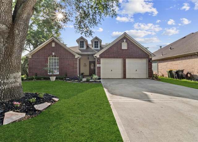 Property at 3238 Bodine Dr, Pearland, TX 77584, 4 beds, 2 baths