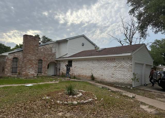 Property at 10203 Heather Hill Dr, Houston, TX 77086, 4 beds, 3.5 baths