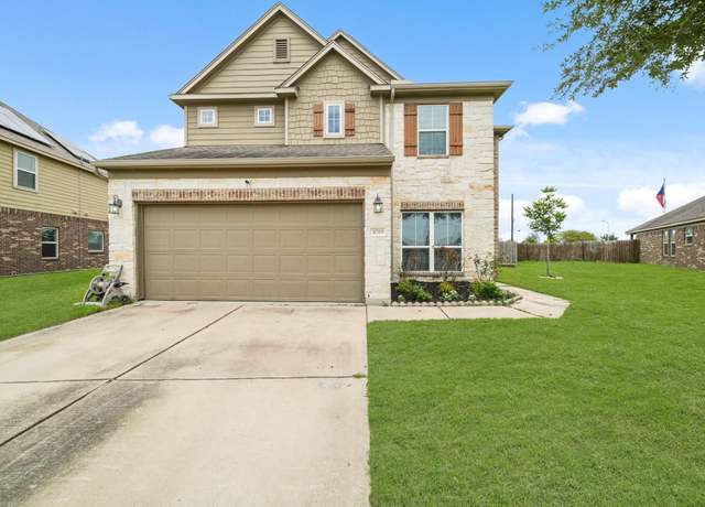 Property at 4719 Beechwood Dr, Rosenberg, TX 77471, 5 beds, 3 baths