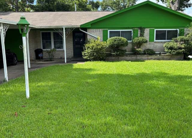 Property at 424 Zinn Dr, Crosby, TX 77532, 3 beds, 2 baths