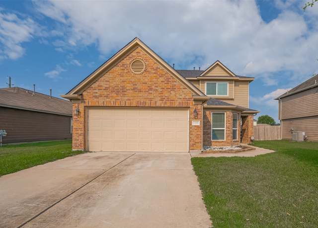 Property at 2315 Zephyr Ln, Rosenberg, TX 77471, 4 beds, 3 baths