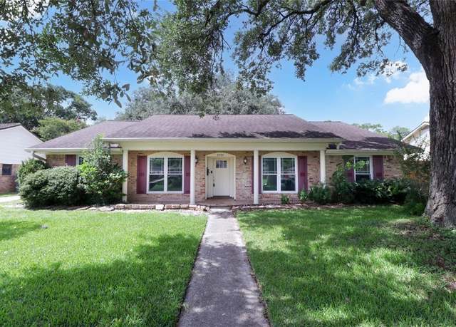 Property at 8302 Burning Hills Dr, Houston, TX 77071, 4 beds, 2 baths