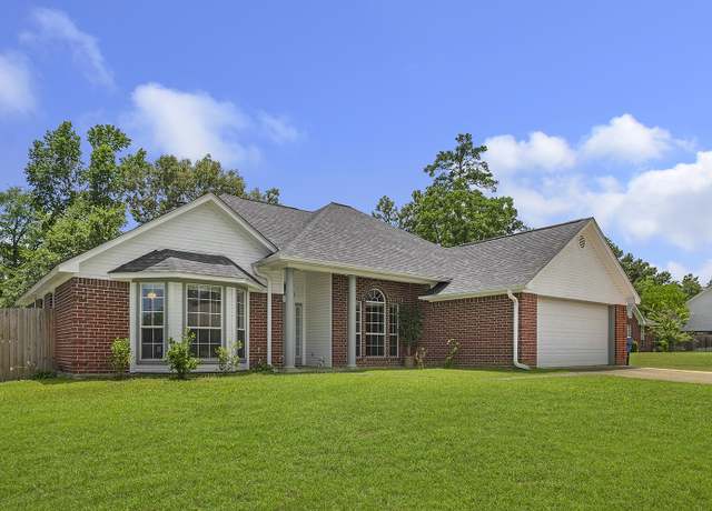 Property at 167 Bobwhite Dr, Hudson, TX 75904, 3 beds, 2 baths