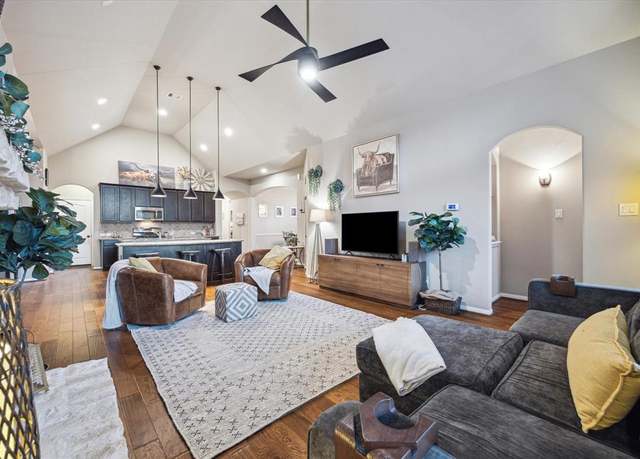 Property at 8143 Black Percher St, Conroe, TX 77385, 4 beds, 3.5 baths
