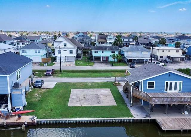 Property at 103 Bayou Vista Dr, Hitchcock, TX 77563