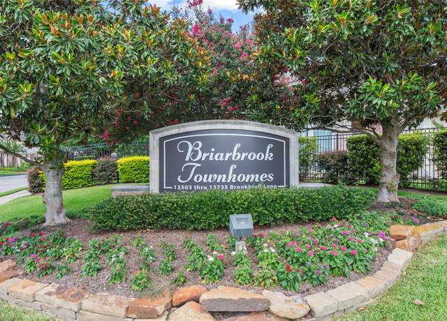 Property at 13535 Brookbluff Ln, Houston, TX 77077, 3 beds, 2.5 baths