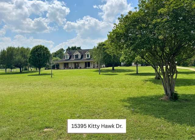 Property at 15395 Kitty Hawk Dr, Waller, TX 77484, 3 beds, 3 baths