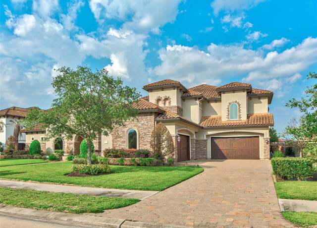 Property at 14 Ivy Bend Ln, Sugar Land, TX 77479, 7 beds, 7.5 baths