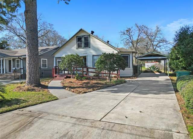 Property at 1004 Mccall Ave, Conroe, TX 77301, 3 beds, 1 bath