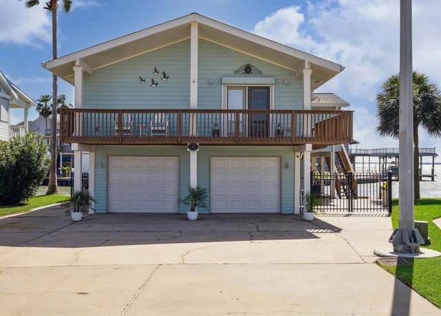 Property at 110 Majuro Dr, Tiki Island, TX 77554, 3 beds, 3 baths