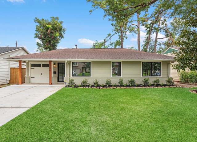 Property at 1826 Woodcrest Dr, Houston, TX 77018, 3 beds, 2 baths