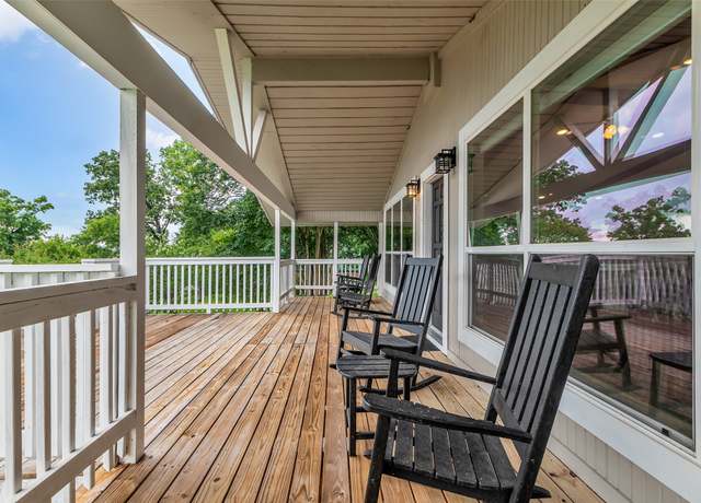 Property at 671 Lakeview Hbr, Onalaska, TX 77360, 4 beds, 2 baths