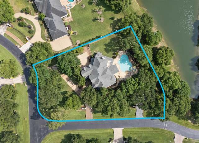 Property at 9611 Stonebridge Pl, Tomball, TX 77375, 5 beds, 4.5 baths