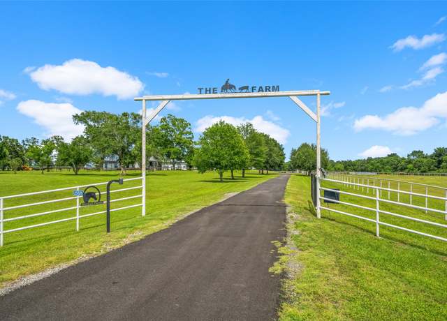 Property at 25826 Mitchell Rd, Hempstead, TX 77445, 3 beds, 1.5 baths